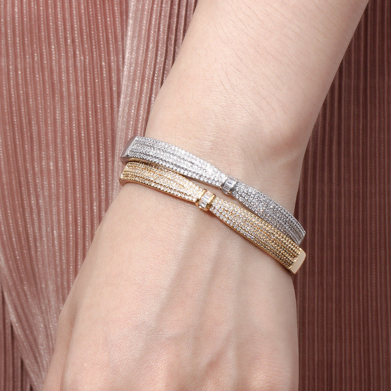 European and American minimalist bow-shaped zirconia bracelet fashionable and unique spring clasp wristband