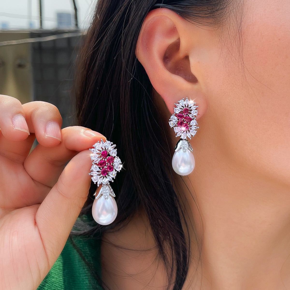 S925 silver needle European-style retro full-set zirconia and pearl stud earrings for women light luxury retro charm court style ear ornaments