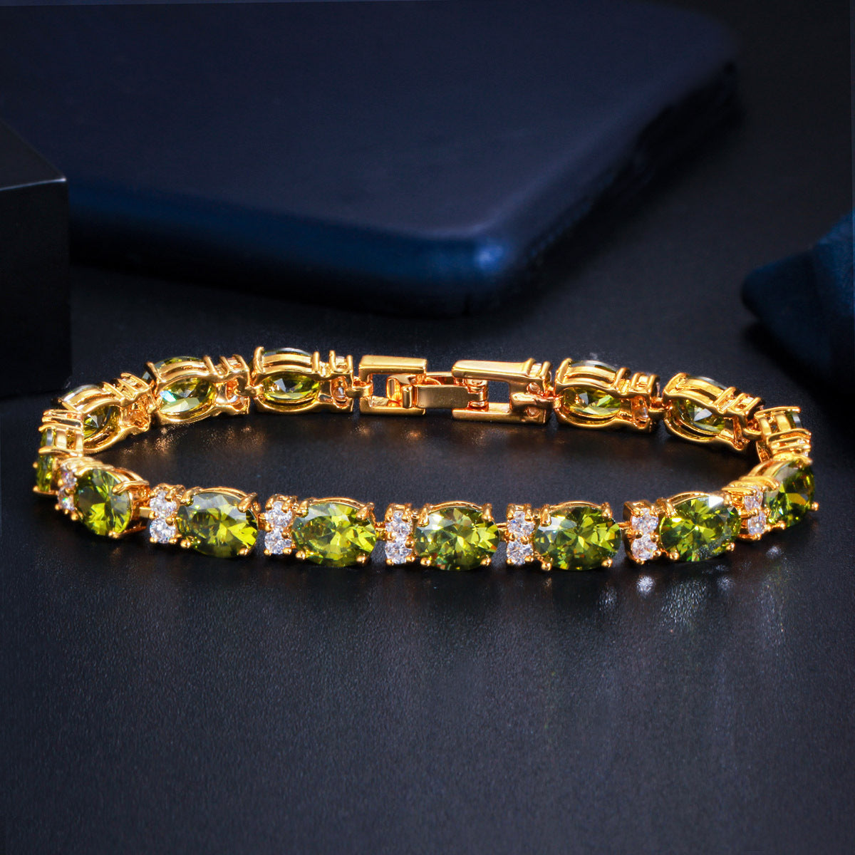 European and American fashion multi-purpose jewelry - eco-friendly copper electroplated genuine gold micro-set zirconia bracelet with color retention