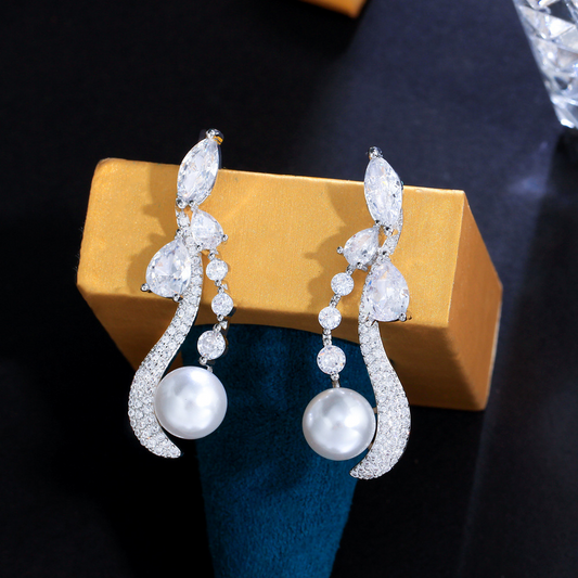 S925 silver needle minimalist and niche zircon twisted geometric pearl earrings, sweet and fashionable style full diamond drop earrings accessory