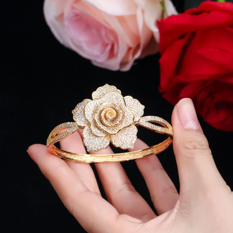 European and American fashion-inspired rose flower hand chain and ring set with full-set of zirconia jewelry
