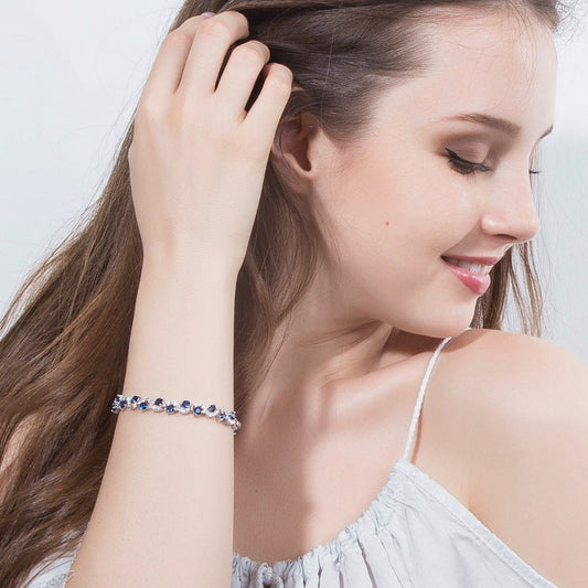 Best-selling Korean fashionable and versatile jewelryBeautiful sparkling diamondsSwiss AAA zirconium plated with white gold bracelet