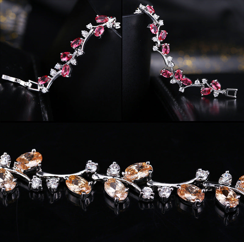 Korean version hand accessories.Korean-style fashionable 18K white gold zirconium bracelet for women