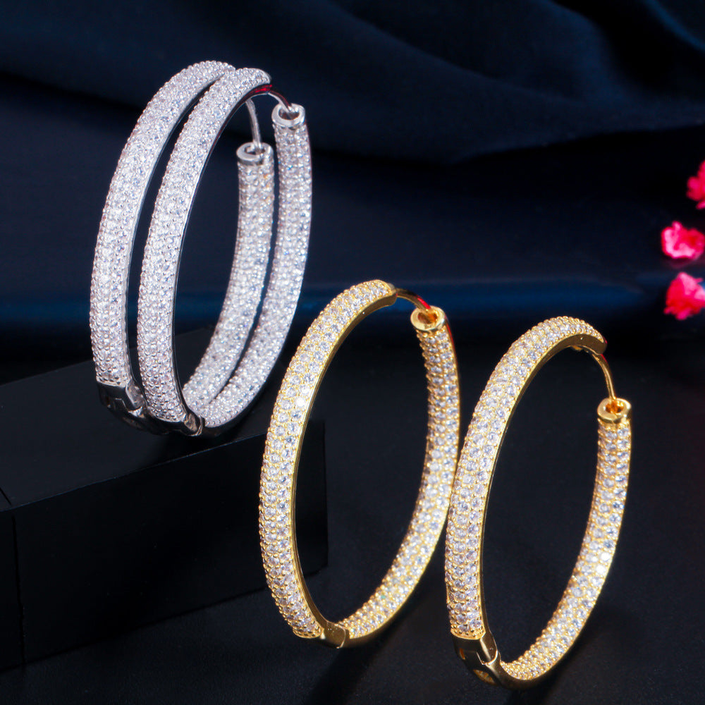 2026 New Style Earrings in South American Stylefeaturing Unique Design Abundant Diamonds Electroplated with 18K Gold and Zirconium