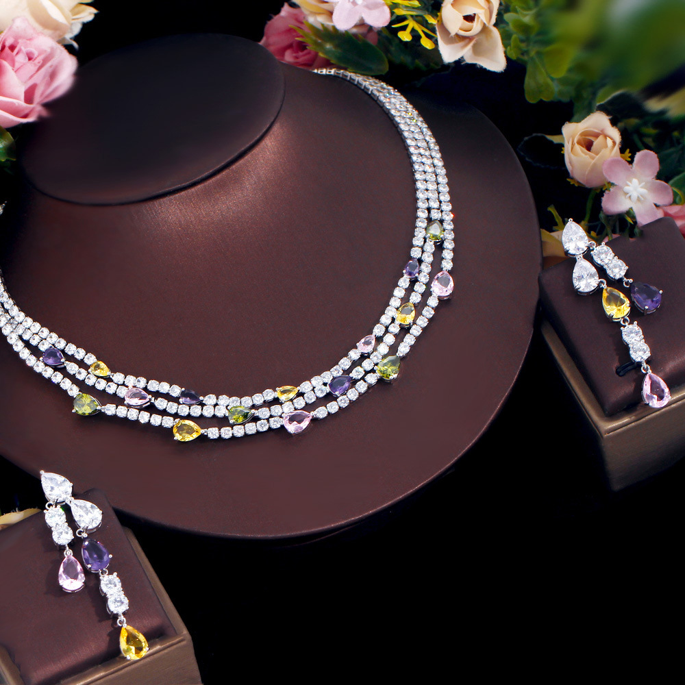 French-style minimalist luxury diamond evening dress necklace with multiple layers of diamond drop collar chain earrings and chain bracelet set