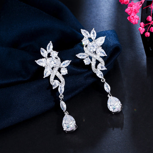 European style long luxurious leaf-shaped drop women's earrings with zircon gemstones