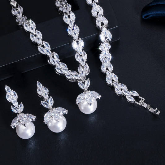 New bridal jewelry set - earrings and necklace in a two-piece chain Zircon shell and pearl Wedding dress and wedding gown accessories