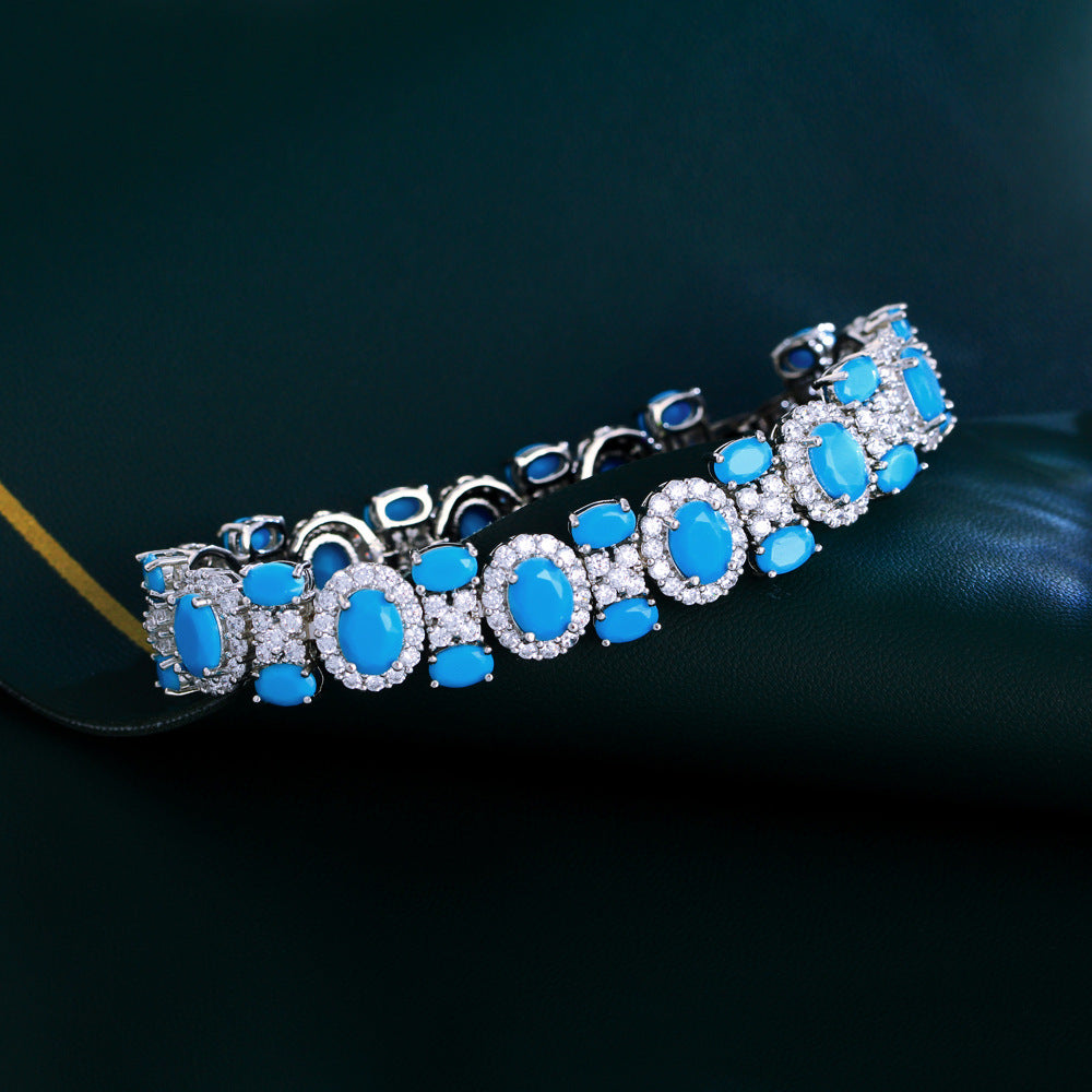 Versatile green turquoise bracelet with subtle inlaid zirconia - fashionable jewelry with a touch of design