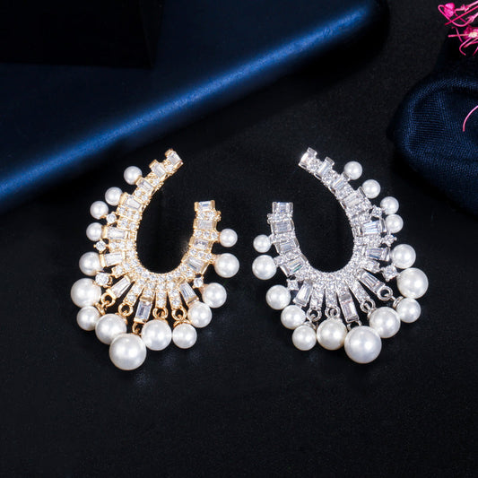Korean fashionable pearl jewelry - S925 silver needle with micro-set zirconia hollow design luxurious lightweight earrings and ear pendants