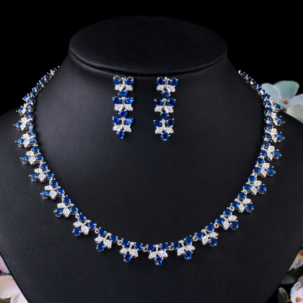 European and American trend simple and fashionable zirconium leaf-shaped bridal necklace and dress matching elegant earrings two-piece set
