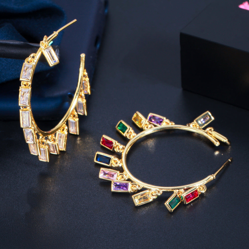European and American fashionable jewelry - colorful zirconia geometric-shaped earrings stylish and unique copper-plated 18K gold C-shaped earrings